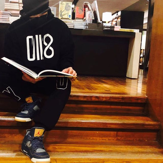 0118 快到了 半夜做完音樂 書店放鬆一下 蘇湖