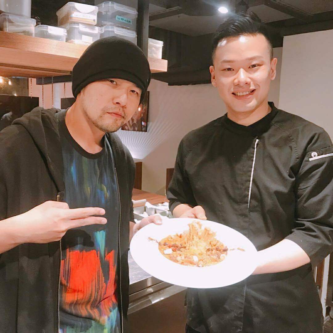 杰倫下廚 : 麻辣燉飯  Ps:請問周杰倫 Jay Chou 我們可以點餐嗎？