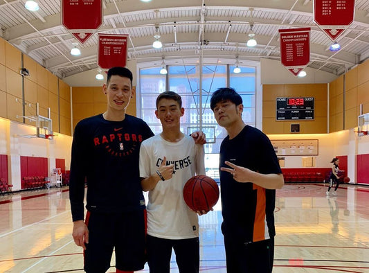 Hannah's brother's first NBA game