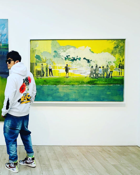 "我是不是該把我背後的花跟鞋子的花变進去画裡"