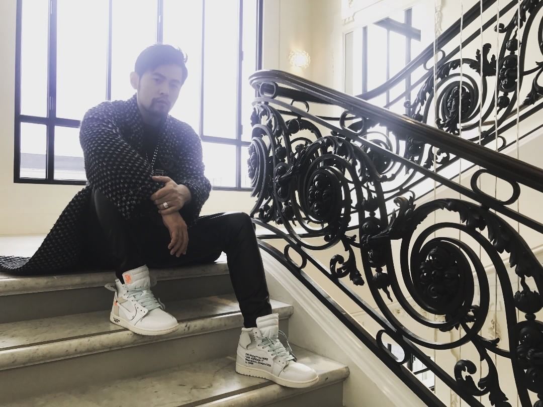 結束看秀繼續chill~有壓韻喔😂😂