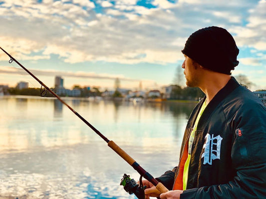 黃金海岸的生活 寫歌 釣魚 再寫歌 再釣魚